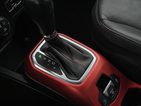 Used 2022 Jeep Renegade Trailhawk w/ Trailer Tow Group image 22