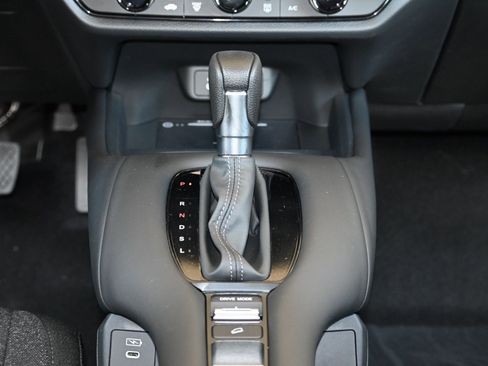 New 2026 Honda HR-V LX image 21