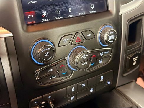 Used 2021 RAM 1500 Classic Warlock image 15