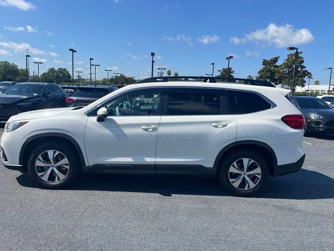 Used 2022 Subaru Ascent Premium w/ Convenience Package AWD/4WD image 2