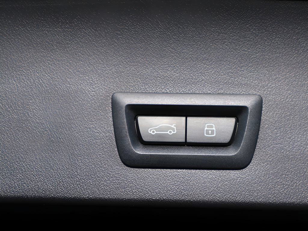 Used 2025 BMW X3 xDrive30i AWD/4WD image 18
