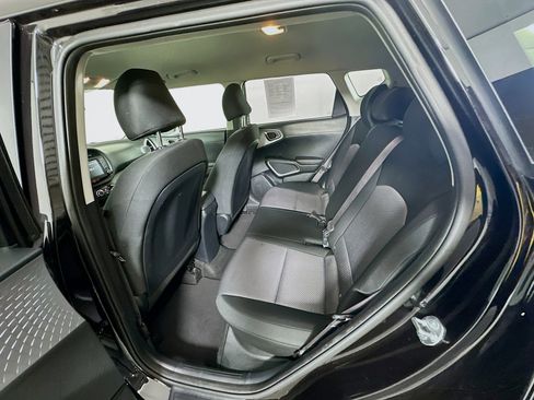 Used 2025 Kia Soul LX w/ LX Technology Package image 25