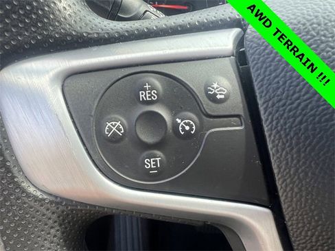 Used 2023 GMC Terrain SLE w/ Driver Convenience Package image 16