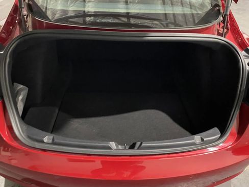 Used 2018 Tesla Model 3 Long Range image 8