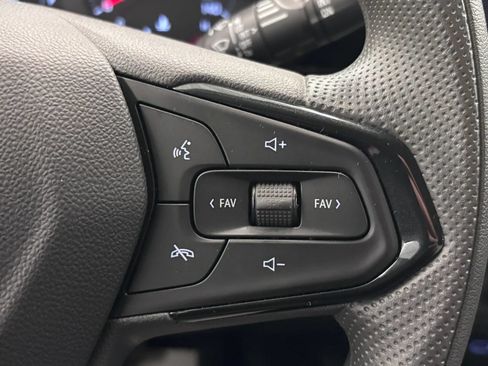 Used 2025 Chevrolet Trax LS w/ LS Convenience Package FWD image 45