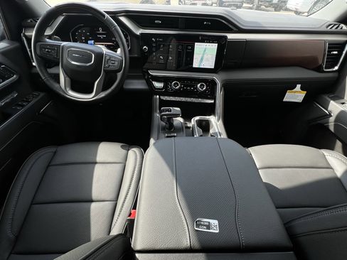 New 2026 GMC Sierra 1500 Denali w/ Technology Package image 9