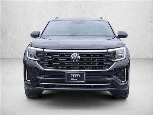 Used 2024 Volkswagen Atlas Cross Sport SEL Premium R-Line AWD/4WD image 2