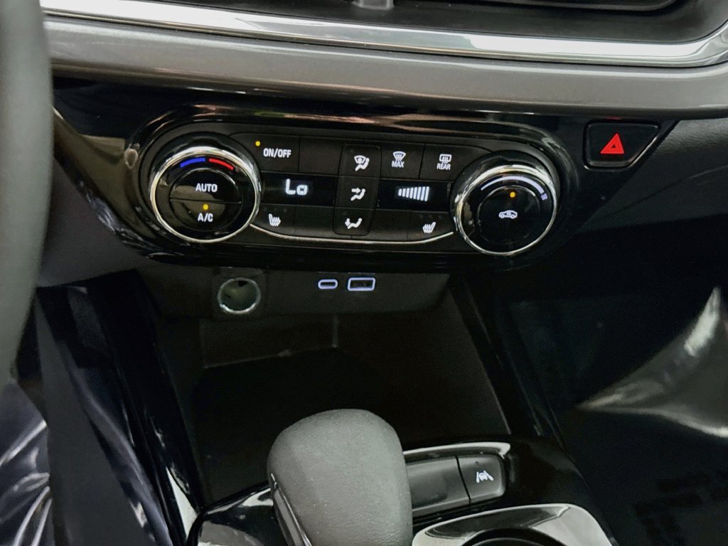 Used 2024 Chevrolet Trax ACTIV w/ Driver Confidence Package FWD image 7