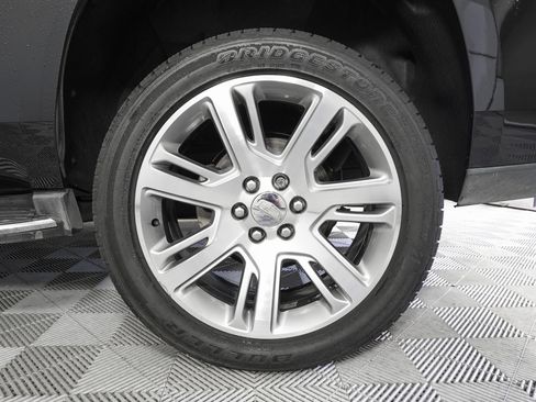 Used 2015 Cadillac Escalade Luxury image 33