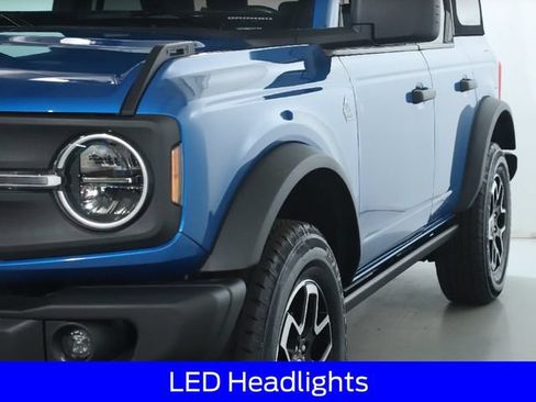 Used 2023 Ford Bronco Black Diamond AWD/4WD image 7