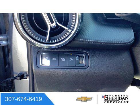 Used 2025 Chevrolet Equinox LT image 22