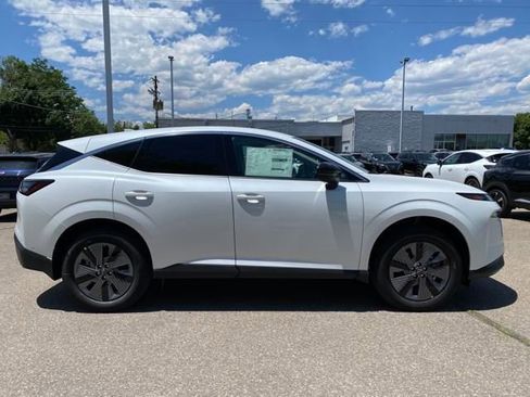 New 2025 Nissan Murano SL image 6