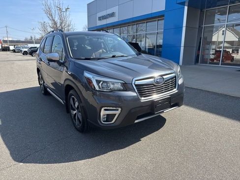 Used 2020 Subaru Forester Touring AWD/4WD image 4