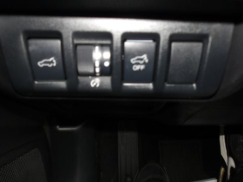 Used 2024 Subaru Outback Touring XT image 17