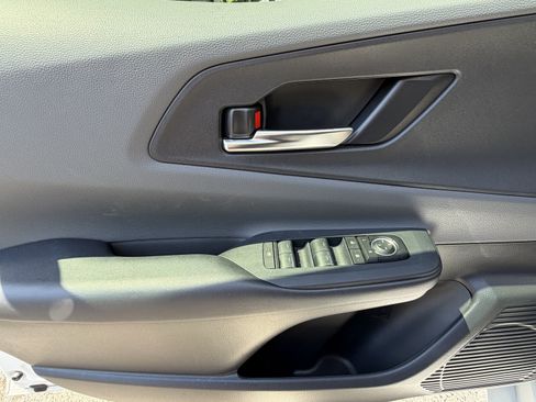 Used 2024 Toyota Prius XLE FWD image 13