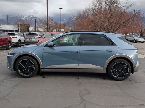 Used 2025 Hyundai Ioniq 5 Limited image 9