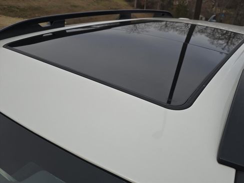 Used 2022 Subaru Ascent Touring image 9