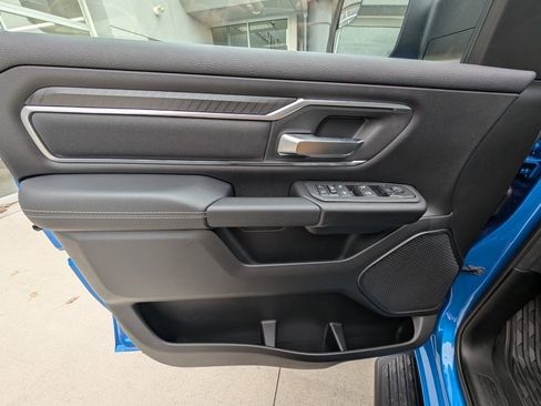 New 2026 RAM 1500 4x4 Crew Cab image 39