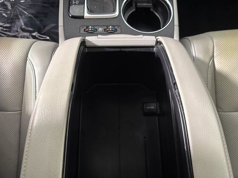 Used 2018 Toyota Highlander Limited Platinum AWD/4WD image 35