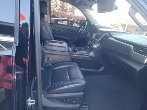 Used 2019 Chevrolet Tahoe LT image 10