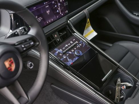 New 2026 Porsche Panamera RWD image 16