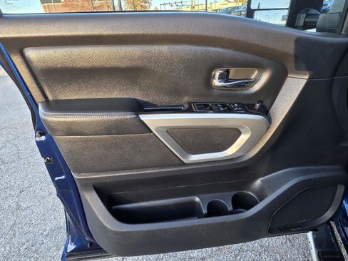 Used 2018 Nissan Titan PRO-4X w/ Pro-4x Utility Package image 40