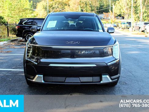 Used 2024 Kia EV9 Wind image 10