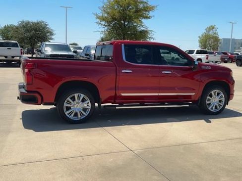 Certified 2023 Chevrolet Silverado 1500 High Country w/ Technology Package AWD/4WD image 9