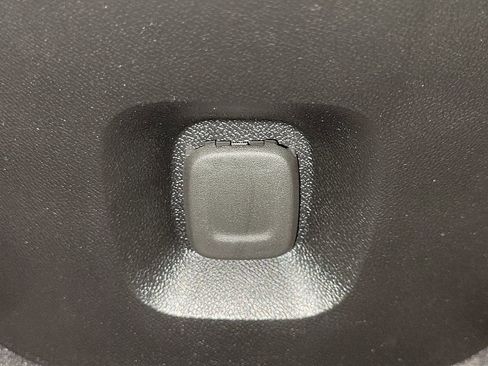 Used 2022 Chevrolet Malibu LS image 16