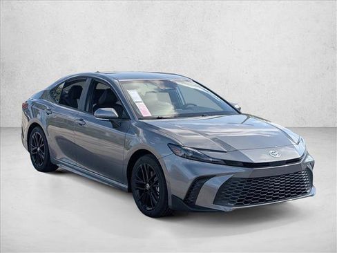 New 2026 Toyota Camry SE FWD image 7
