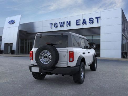 New 2025 Ford Bronco image 8