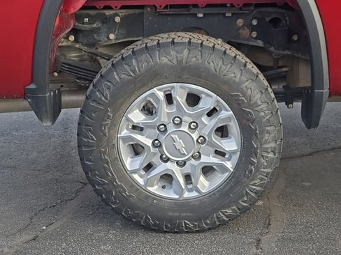 Used 2020 Chevrolet Silverado 3500 LT image 37