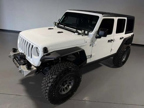 Used 2018 Jeep Wrangler Unlimited Sport S AWD/4WD image 38