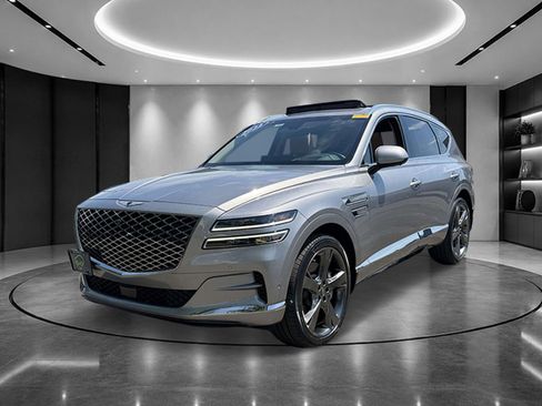 Used 2022 Genesis GV80 2.5T w/ Prestige Package 04 AWD/4WD image 2