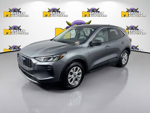 Used 2023 Ford Escape Active AWD/4WD image 1