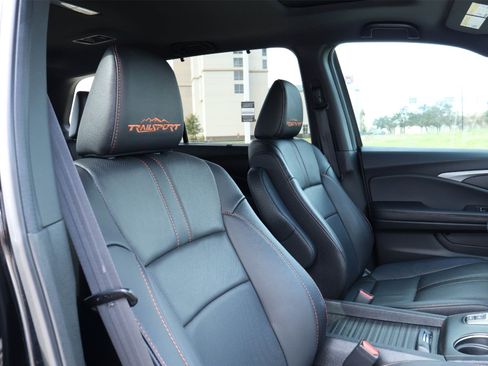 Used 2023 Honda Passport TrailSport image 14