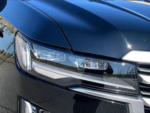 Used 2023 Cadillac Escalade Premium Luxury Platinum image 12