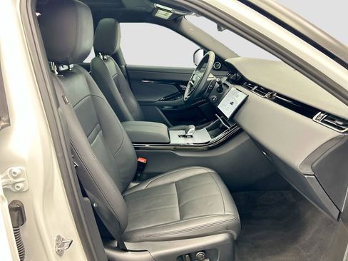 Used 2025 Land Rover Range Rover Evoque S image 19