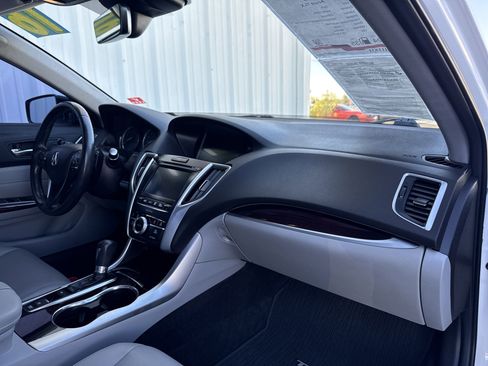 Used 2016 Acura TLX w/ Technology Package image 32