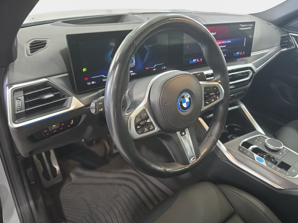 Certified 2024 BMW i4 eDrive40 w/ M Sport Package RWD image 21