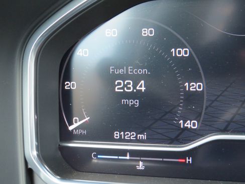 Certified 2023 GMC Sierra 1500 AT4 w/ Technology Package image 28