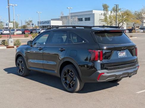 Certified 2025 Kia Sorento X-Line EX AWD/4WD image 3