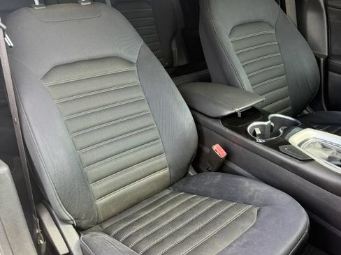 Used 2014 Ford Fusion SE FWD image 20