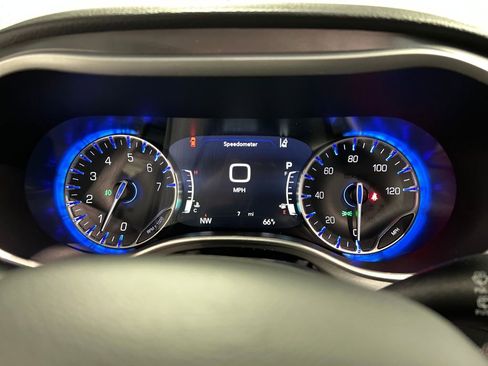 New 2026 Chrysler Pacifica Select image 14