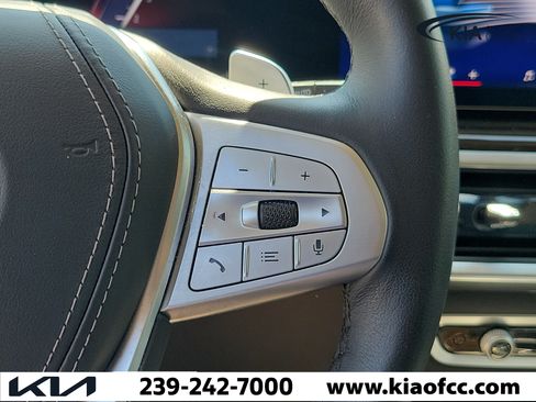 Used 2026 BMW X7 xDrive40i AWD/4WD image 25