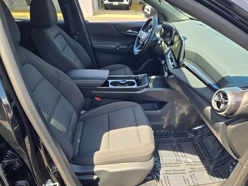 Certified 2025 Chevrolet Equinox LT FWD image 7