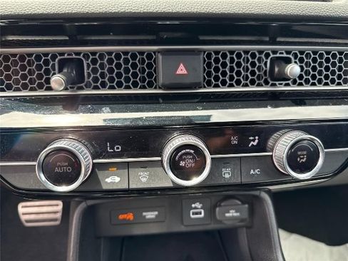 Used 2023 Honda Civic Sport image 15