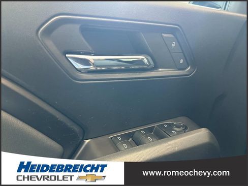 Certified 2024 Chevrolet Colorado LT w/ LT Convenience Package II AWD/4WD image 11