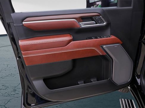 Used 2024 GMC Sierra 3500 Denali Ultimate image 28