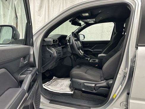 Used 2025 Toyota 4Runner SR5 image 10